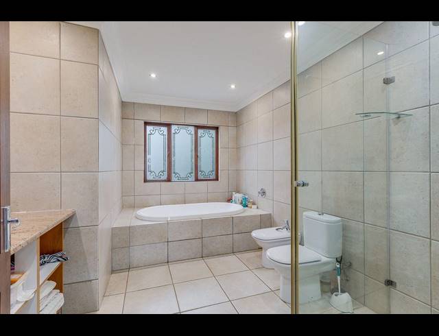 5 BEDROOM GATED ESTATE FOR SALE IN KAALPLAATS WEST